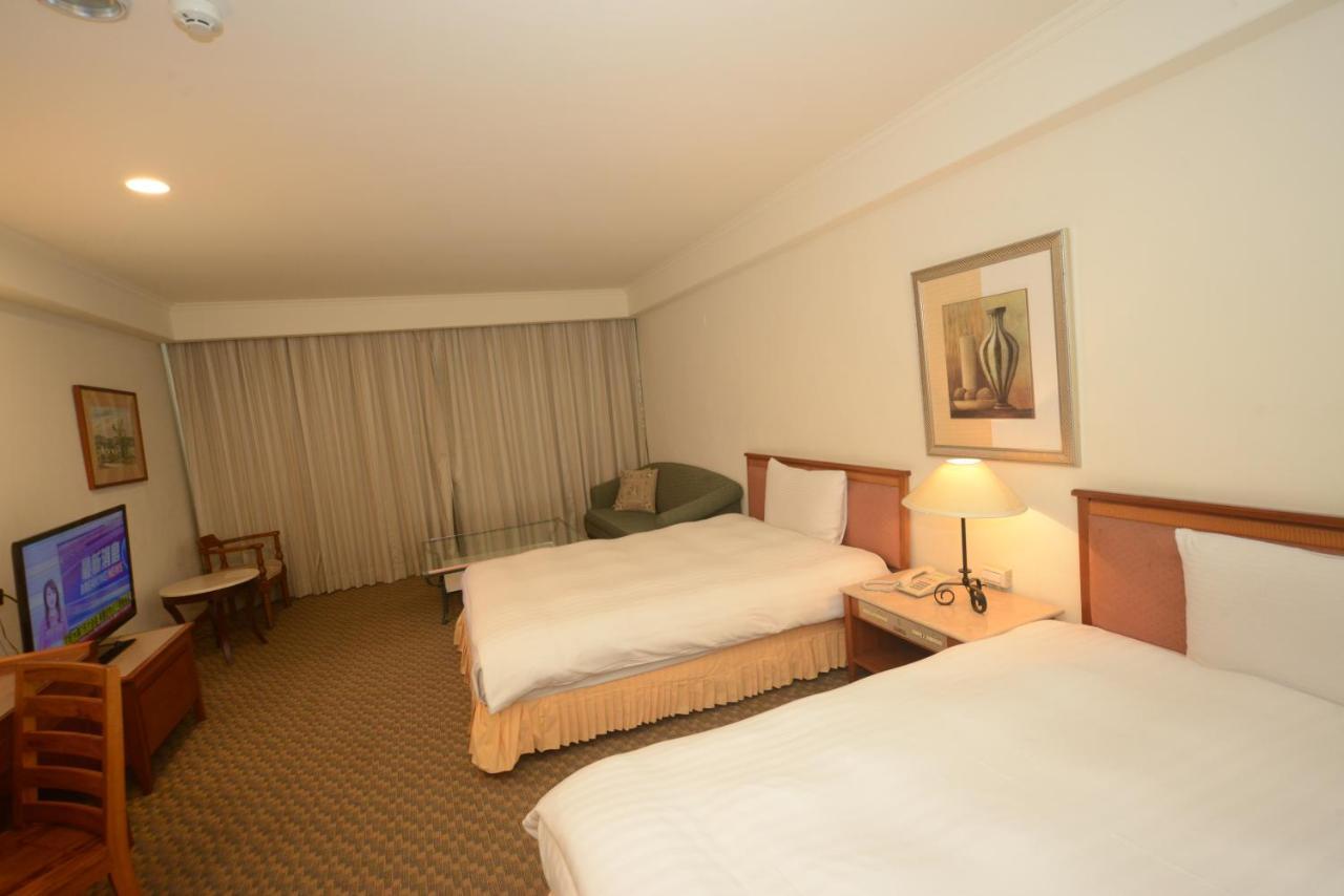 Apollo Hotel Пули Екстериор снимка
