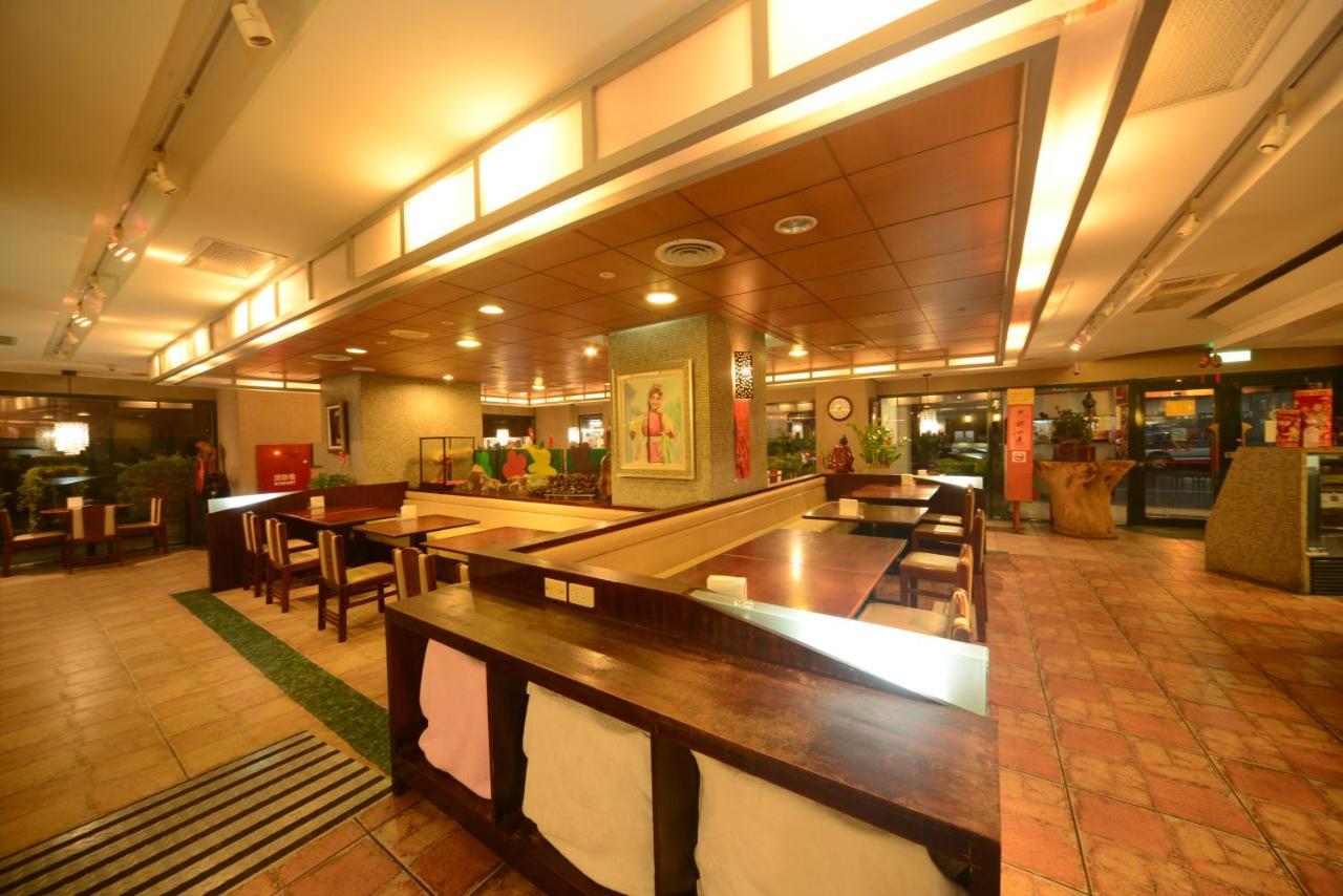 Apollo Hotel Пули Екстериор снимка