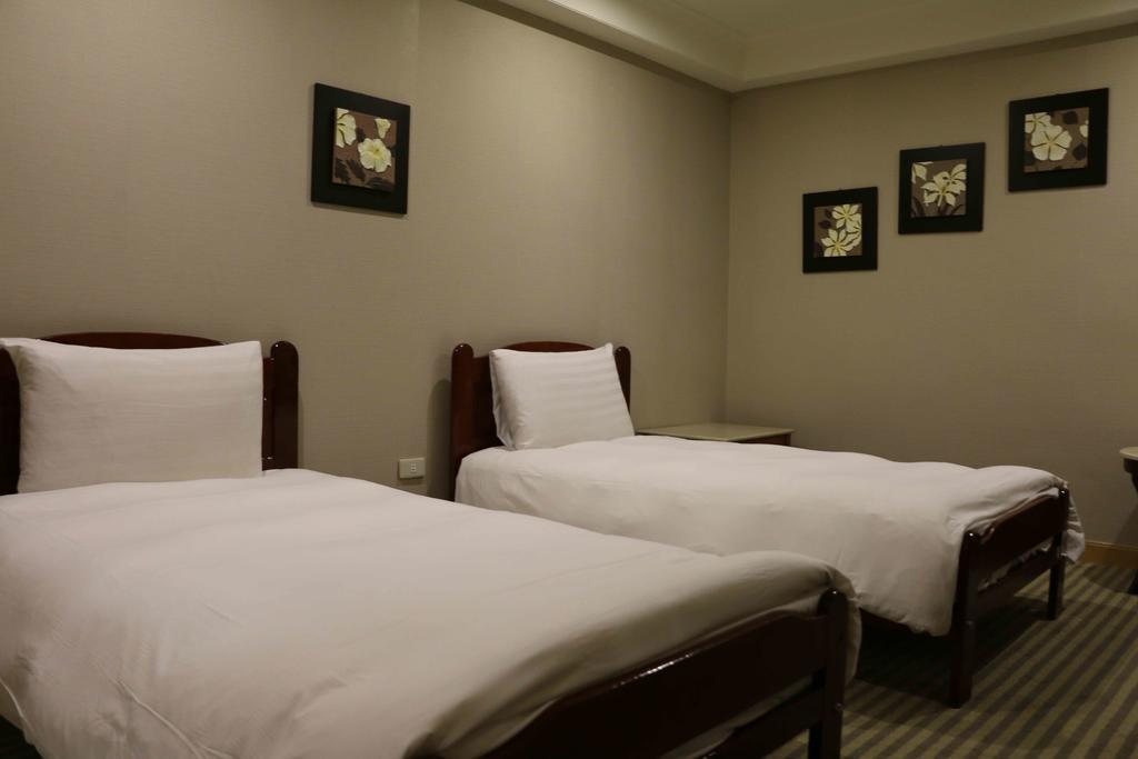 Apollo Hotel Пули Екстериор снимка