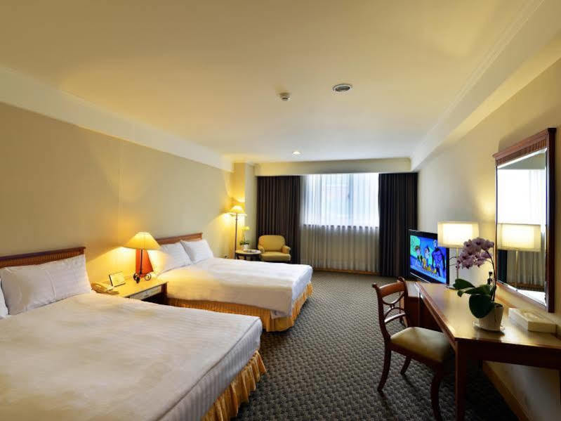 Apollo Hotel Пули Екстериор снимка